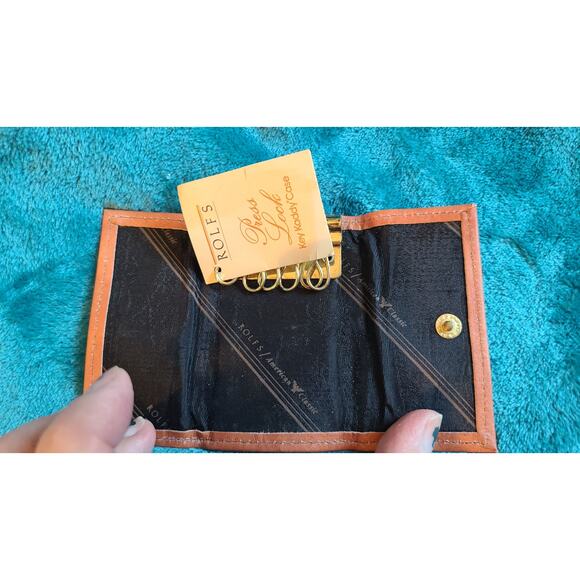 Vintage Rolfs 6 Key Kaddy Holder Brown Taupe Leather new trifold - Picture 2 of 3